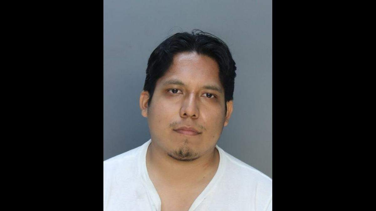 Paul Urquiza, a Miami-Dade public schools teacher spent months sexually texting and exchanging photos with a 16-year-old in England. Her mom went to police.