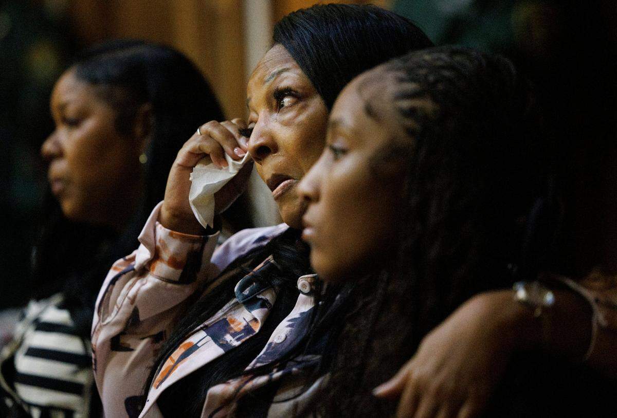 Family and friend’s of Anthawn Ragan, on trial for a 2013 murder, get emotional during testimony Monday, March 31, 2025, in Miami-Dade criminal court. The state is seekng the death penalty against Ragan for the murder of Luis Miguel Perez.