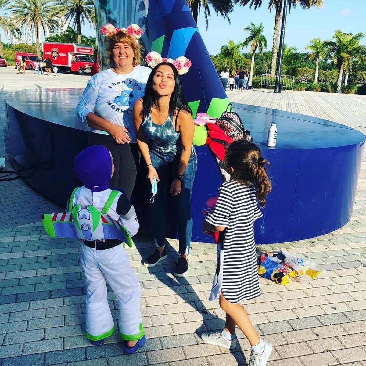 Brunna Martins, 36, a neonatal intensive care unit nurse at Broward General Medical Center, donated one of her kidneys to the husband of a co-worker she had never met, Helene Molino, left.