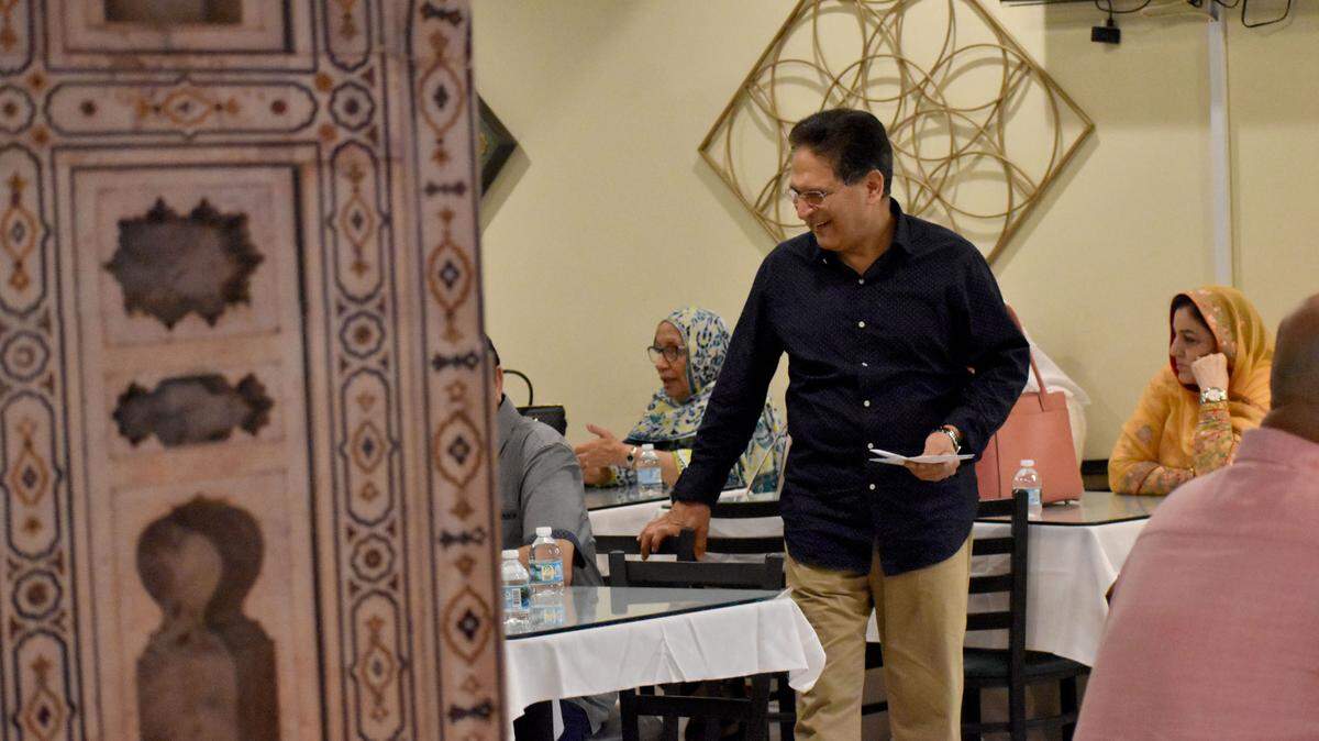 Members of South Florida’s Pakistani community gathered at Ellie’s Halal Restaurant in Cooper City on Thursday, Sept. 3, 2022, to raise funds for those affected by the floods in Pakistan. 