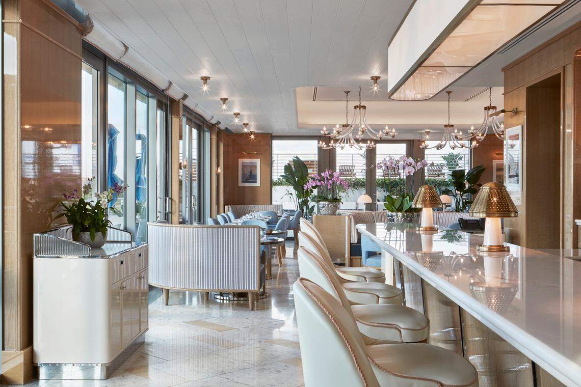 The bar at Bellini in Mr. C hotel.