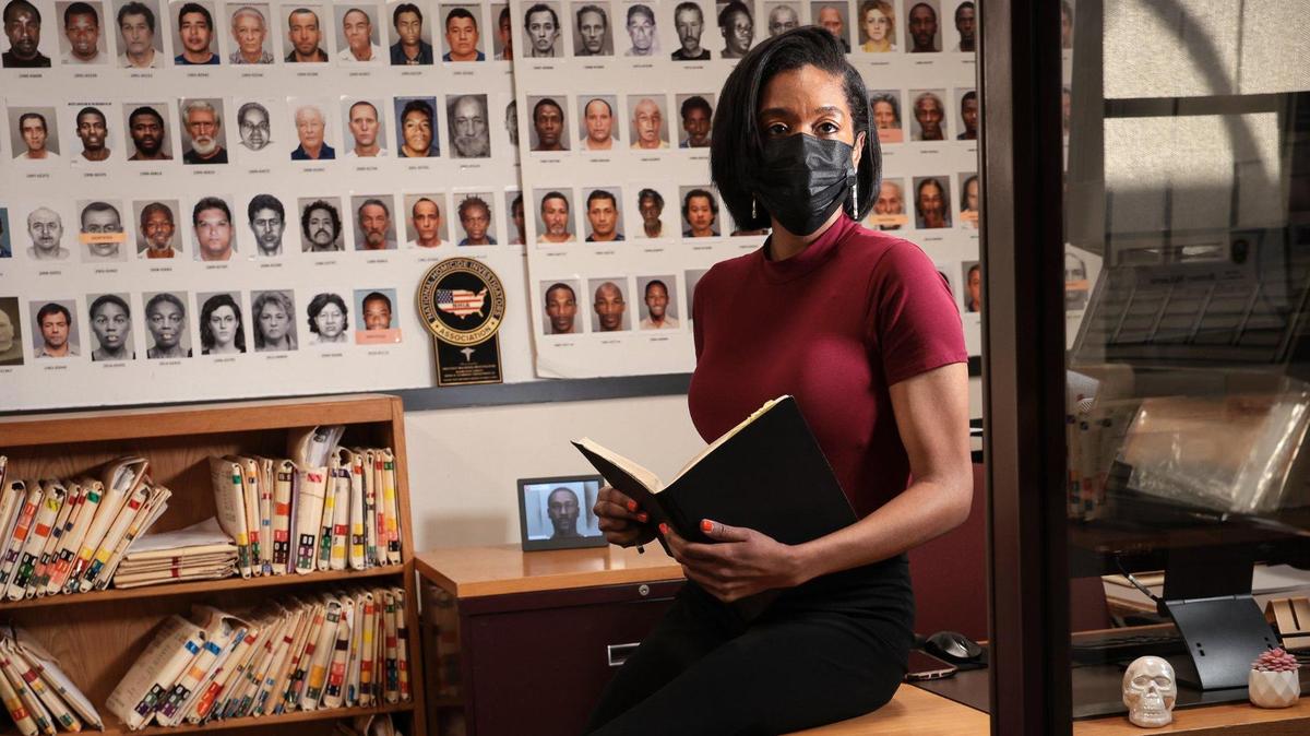 ‘Somebody has to know.’ In Miami, investigators work to identify hundreds of unidentified bodies