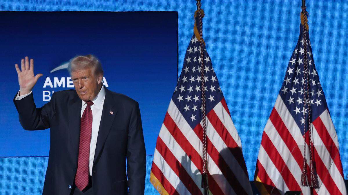 President Donald J. Trump waves while exiting the stage during the American Business Forum at the Kaseya Center in Miami, Florida on Wednesday, November 5, 2025.
