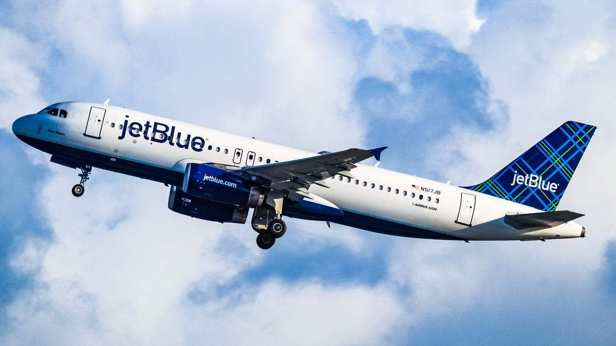 A person infected with measles flew from Boston to Miami in June 2025 on a JetBlue flight, health officials say.