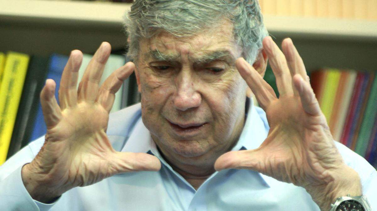 Luis Posada Carriles talked about his experiences during an interview with El Nuevo Herald at the offices of his lawyer Arturo Hernandez on April 14, 2011.