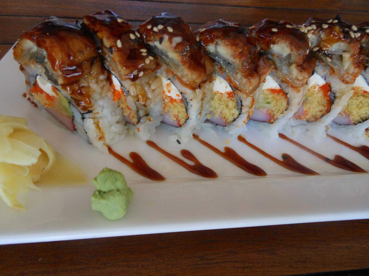 The viper roll topped with eel at Shigemi Japanese