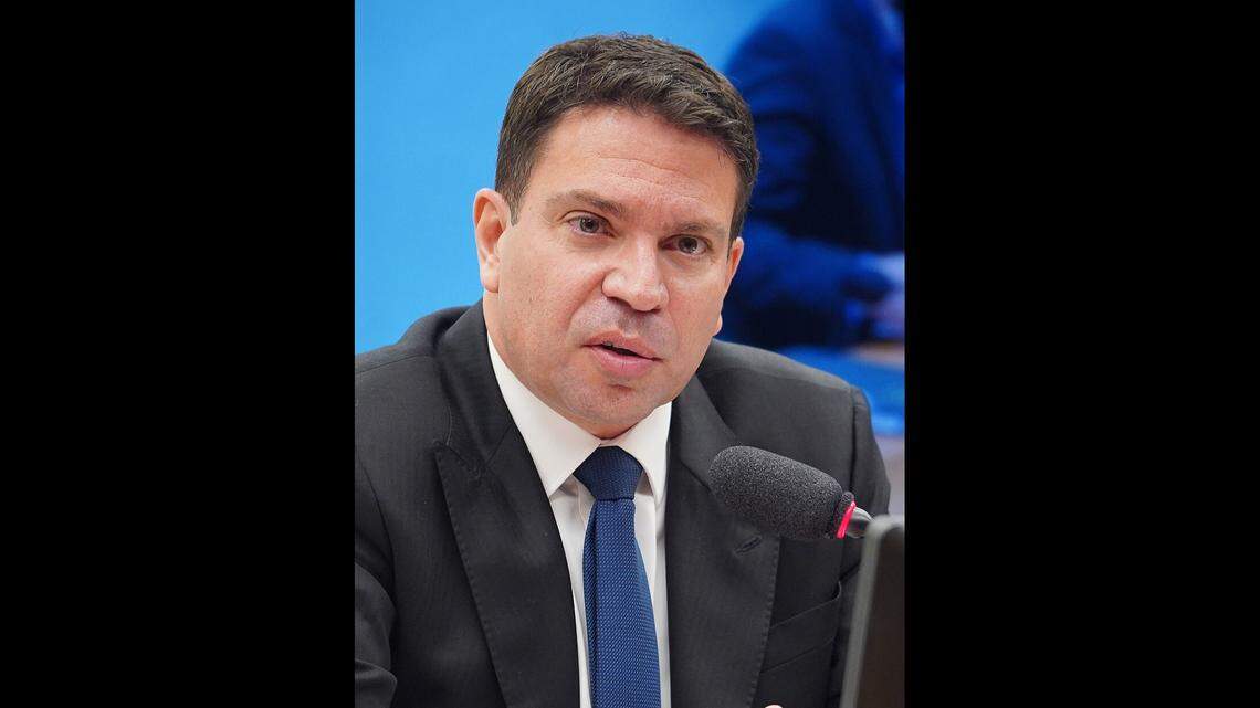 Brazil seeks extradition of Bolsonaro’s former spy chief, now in exile in Florida