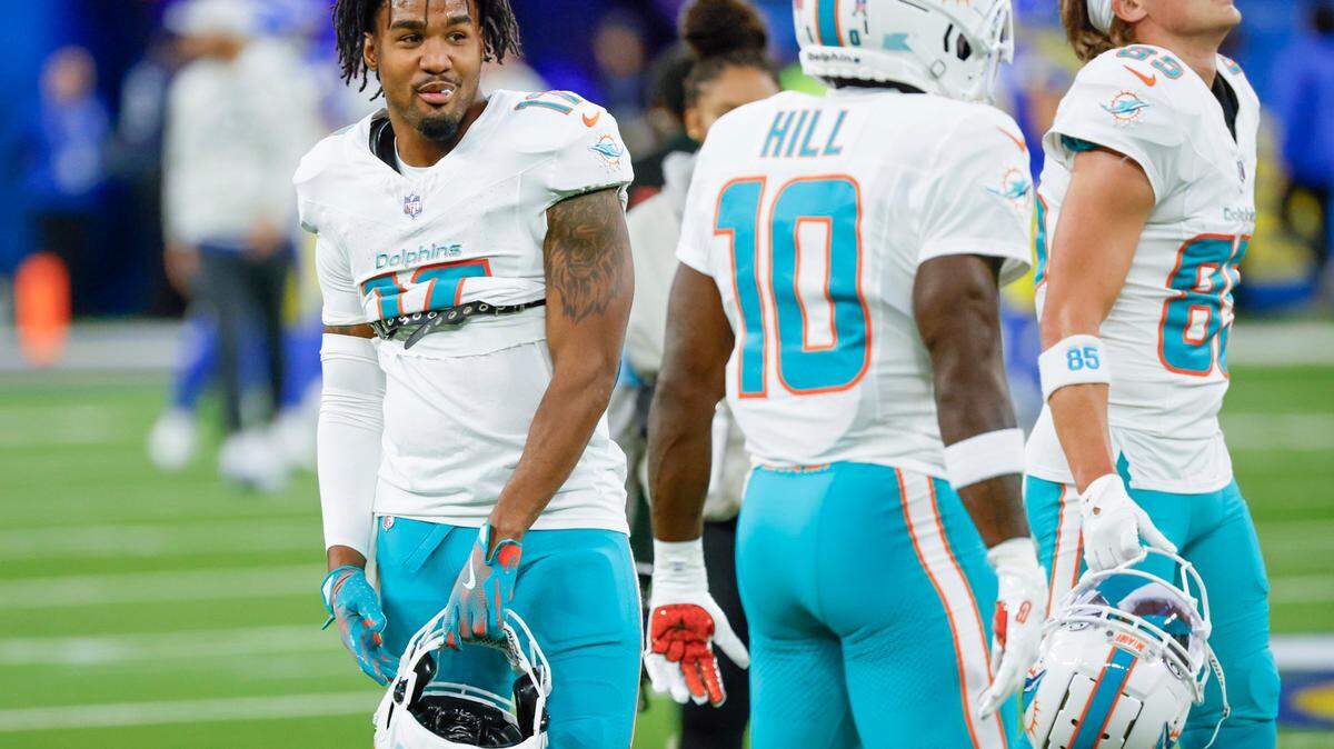 Miami Dolphins wide receiver Jaylen Waddle (17) stands with wide receiver Tyreek Hill (10) during warmups before the game against the Los Angeles Rams for their NFL football game at SoFi Stadium in Inglewood, California on Monday, November 11, 2024.