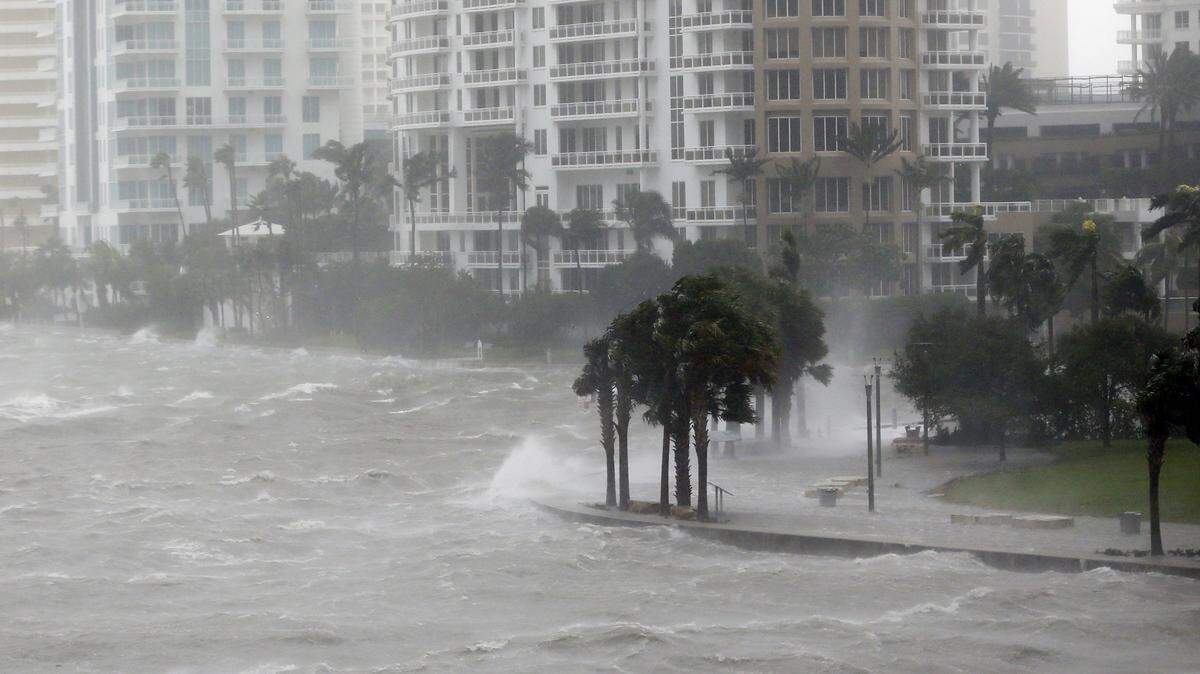 En septiembre del 2017, el huracán Irma golpeó el sur de la Florida después de convertirse en una de las tormentas más fuertes de que se tenga noticia. Los esfuerzos por mejorar los pronósticos han seguido mejorando, gracias al trabajo de los investigadores antes que la temporada comience en junio.