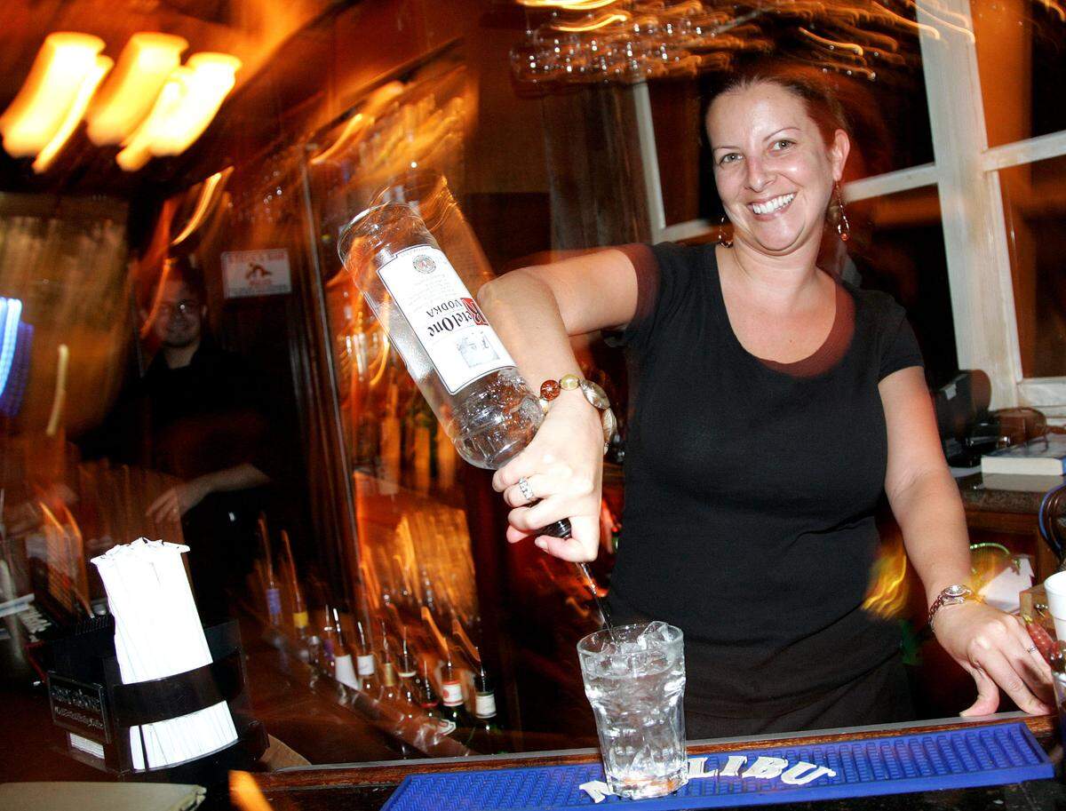Bartender Paula Daniel at Perricone’s.