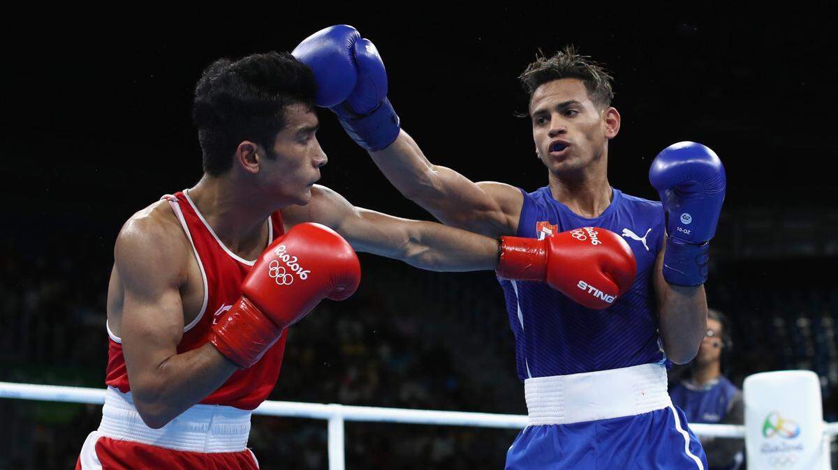 Robeisy Ramirez of Cuba, right, fights Shiva Thapa of India in the Rio Olympics in 2016. Ramirez will be on the fight card at Miccosukee Resort and Gaming on Feb. 21.