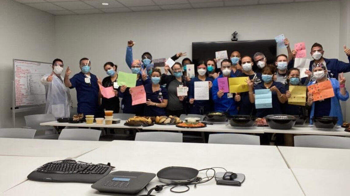 Lehrman students provide Mount Sinai ER staff with catered lunch. A fifth-grade mitzvah