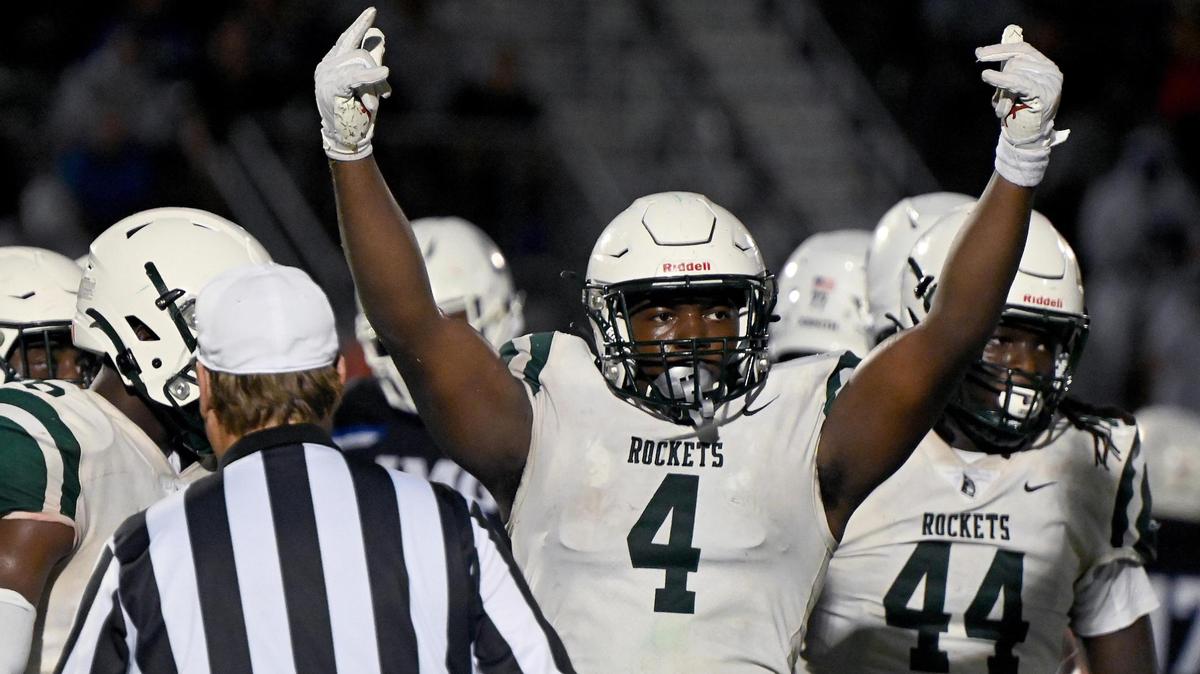 Miami Central High School take on IMG Academy in a Friday night football matchup, Bradenton ,Friday, Feb. 28, 2020.(Photo/Chris Tilley)