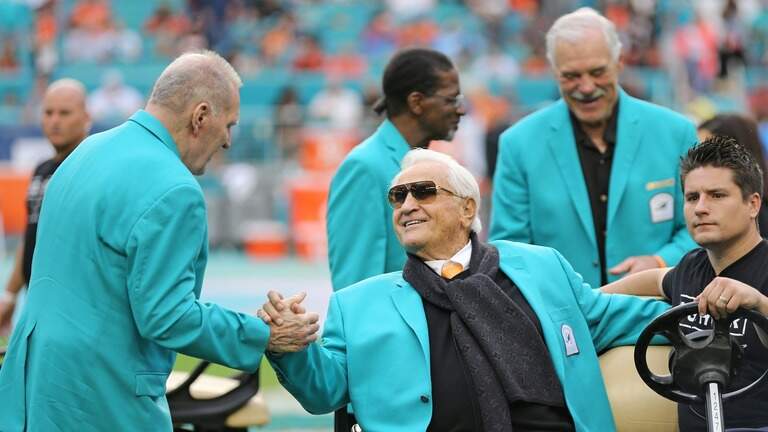 Pat Riley on Don Shula: ‘There was no better man or coach in the history of the profession’