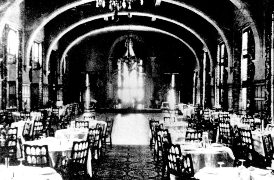 A Biltmore dinging room.