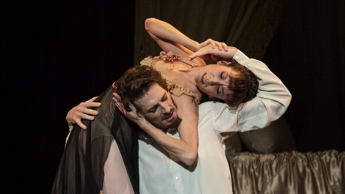 Ballet stars from across the globe coming to Miami for a spectacular holiday show