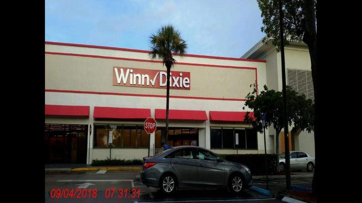 The Winn-Dixie at 1019 S. Federal Hwy. in Deerfield Beach