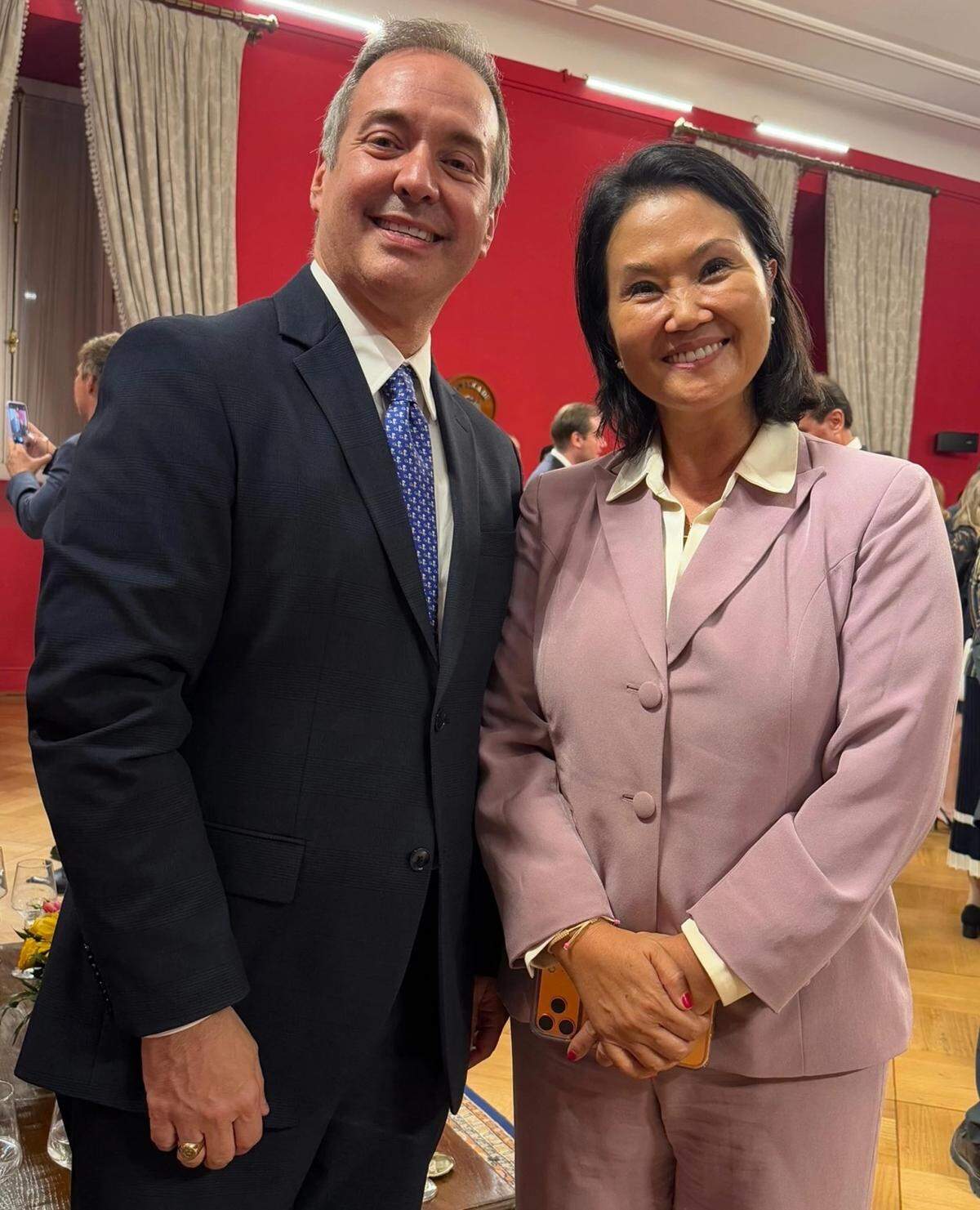 Carlos Diaz-Rosillo with Peruvian presidential candidate Keiko Fujimori. Fujimori gave lectures at the Adam Smith Center in 2025.