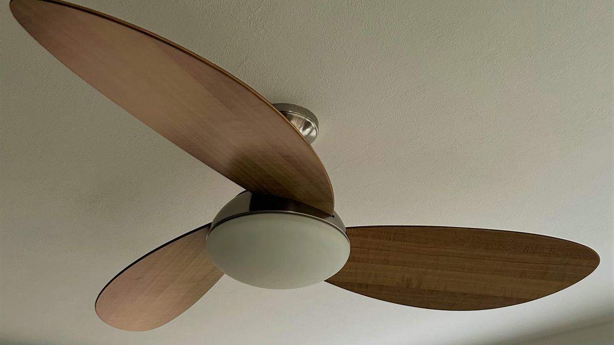 ceiling fan direction switch setting