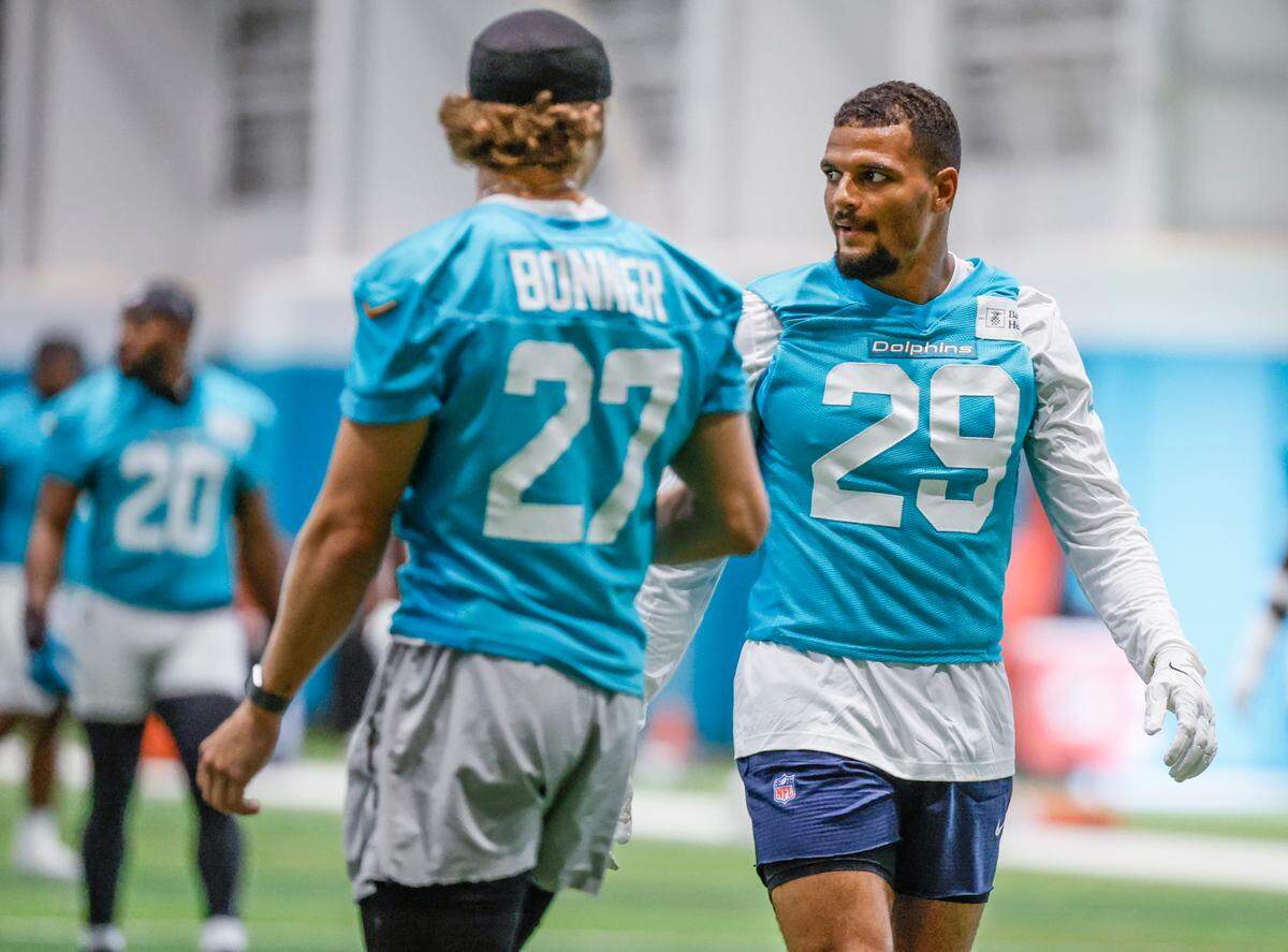 Miami Dolphins cornerback Ethan Bonner (27) and safety Minkah Fitzpatrick (29) on the practice field at Miami Dolphins Training Camp in Miami Gardens, Florida, on Wednesday, July 23, 2025. 