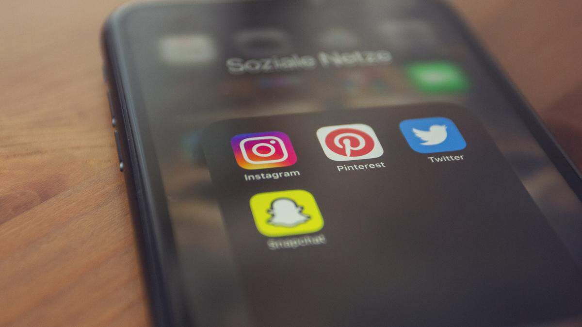 A middle school teacher in New York posed as a student on Snapchat and sent sexually explicit material to minors, federal officials said.