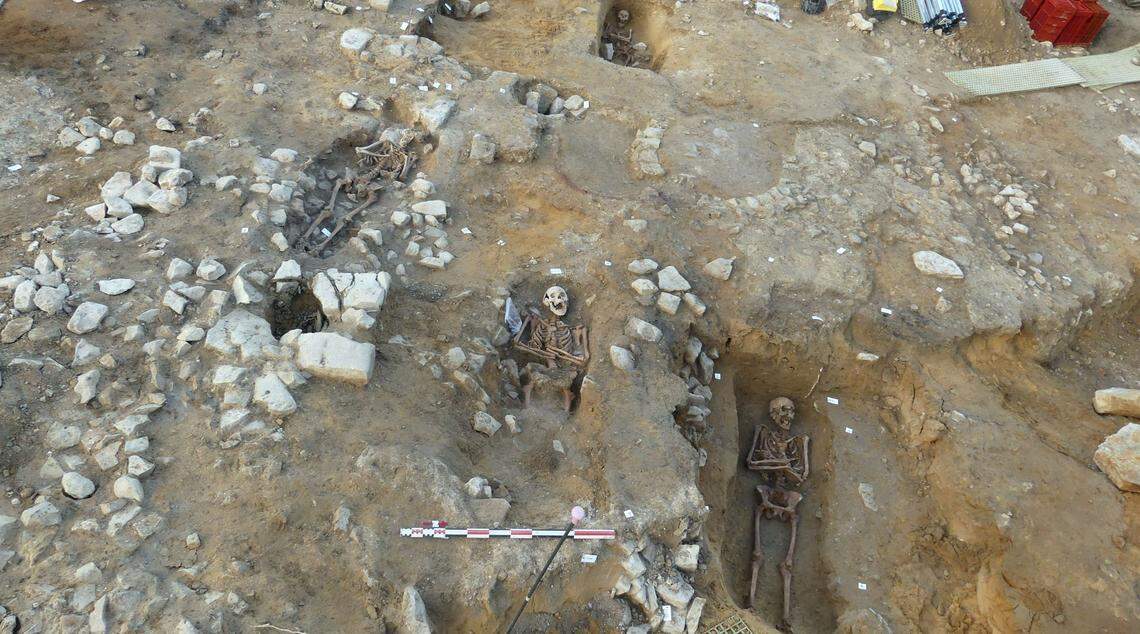 A mass of burials found on a barrier island of France shows contact with distant lands and people.