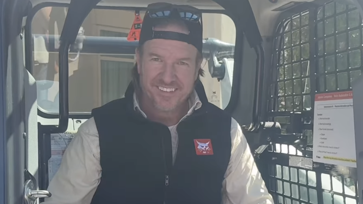 Chip Gaines slams “modern American Christian culture” after same-sex couple appears on his new series “Back to the Frontier.”