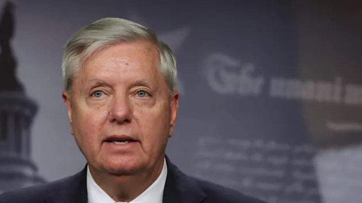 Republican Sen. Lindsey Graham provided no proof that 40,000 Brazilians entered the country illegally “wearing designer clothes and Gucci bags,”