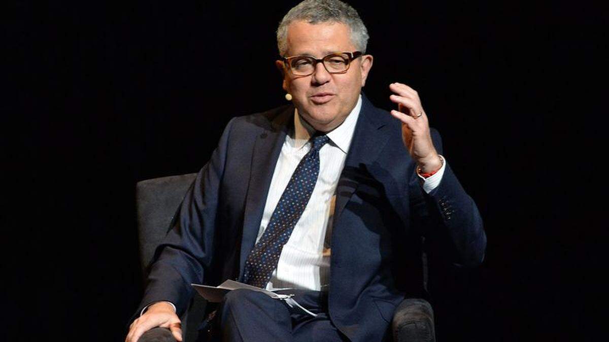 CNN commentator Jeffrey Toobin has apologized for masturbating during a work-related Zoom call.