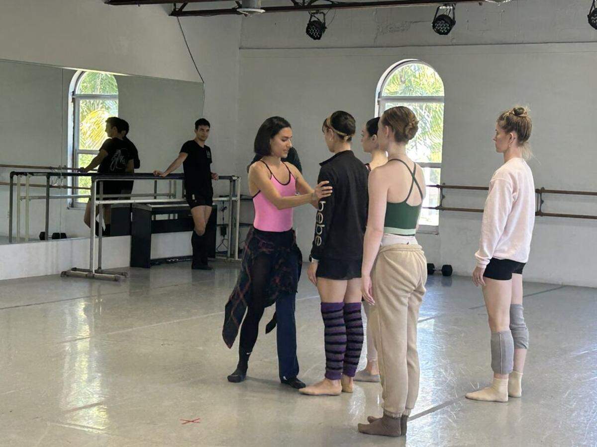 Choreographer Melissa Verdecia works with Dimensions Dance Theatre of Miami dancers on her piece “Hasta Que La Muerte Nos Separé (Vignettes on Love),” which will be presented as part of DDTM’s “Salon Series.”