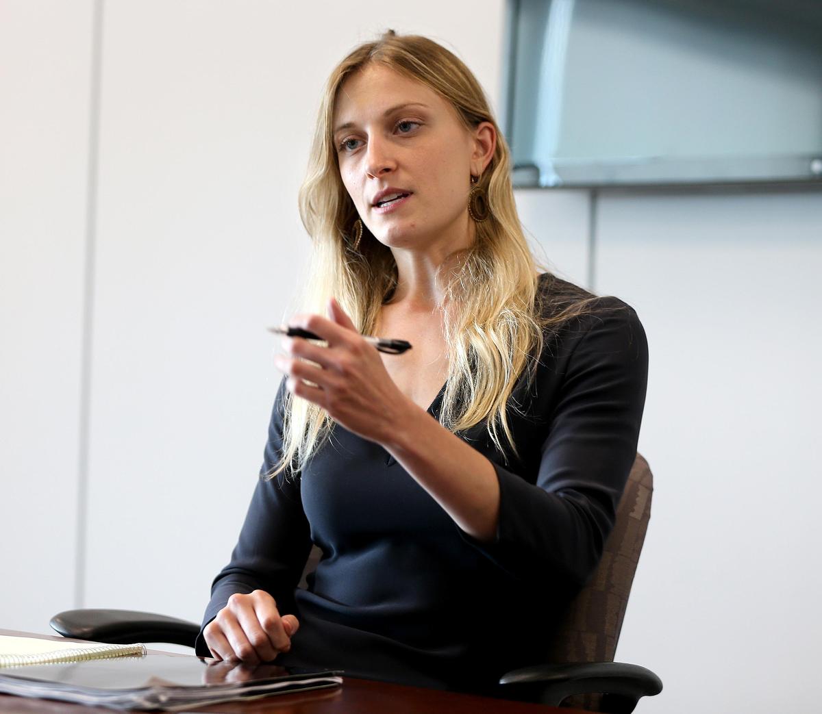 Carrie Filipetti, Deputy Assistant Secretary, Bureau of Western Hemisphere Affairs, talks to reporter Nora Gámez Torres, at the Miami Herald building on Thursday, September 12, 2019.