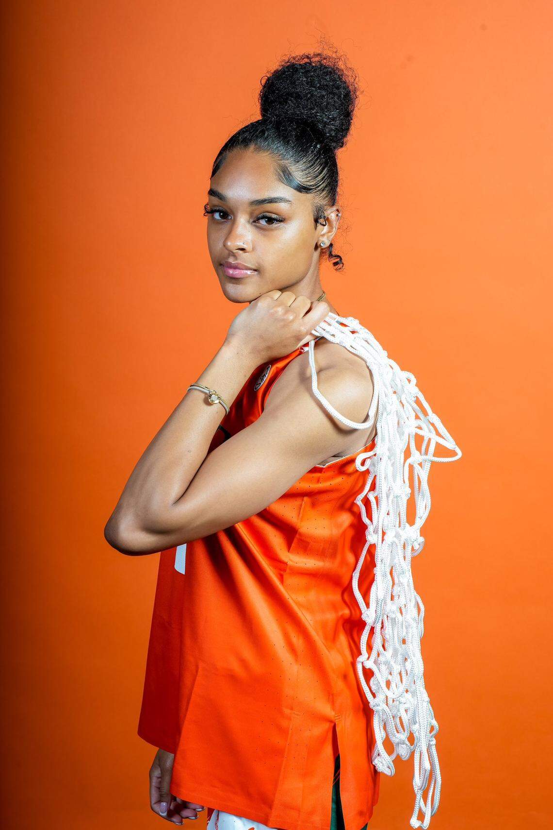 Arizona transfer Lemyah Hylton, a native of Canada, announced she is signing with University of Miami.