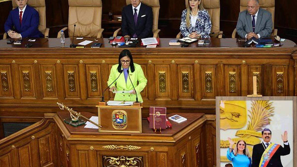 CARACAS, VENEZUELA - JANUARY 15: Venezuela's interim president Delcy RodrÃ­guez speaks during the delivery of the first year's government report at Palacio Federal Legislativo on January 15, 2026 in Caracas, Venezuela. Delcy Rodriguez delivers a report of the economic, social, and political aspects and situation in Venezuela during 2025. Nicolas Maduro was sworn in as President of Venezuela for a third consecutive term in January 2025. US forces captured Maduro and his wife, Ciliia Flores, on January 3, 2026. (Photo by Jesus Vargas/Getty Images)