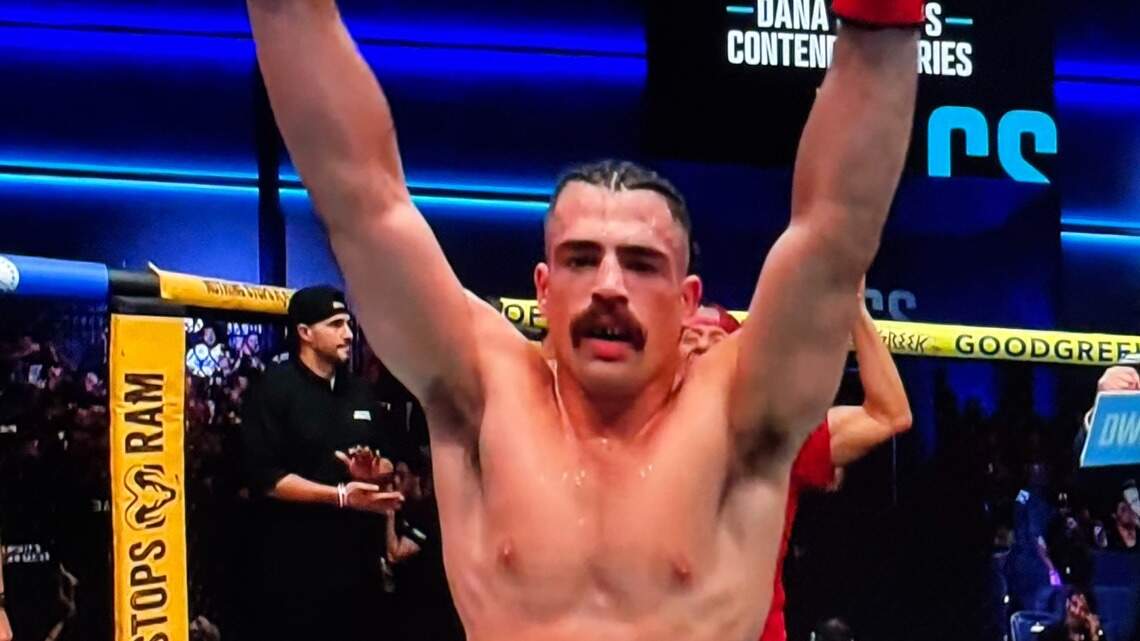 Undefeated Miami-Dade Sheriff’s deputy makes history earning UFC spot