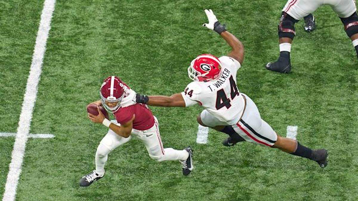 Georgia defensive end Travon Walker (44) is projected as the No. 1 overall pick Thursday night in the Miami Herald’s 31st annual NFL mock draft.