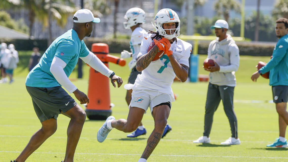 Caleb Douglas as WR1? Dolphins drop first depth chart of 2026 season