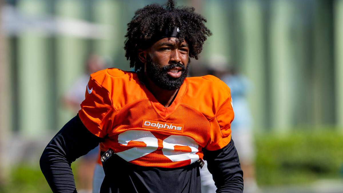 Miami Dolphins cornerback Kendall Fuller (29) looks on during team practice at the Baptist Health Training Complex on Thursday, Aug. 15, 2024, in Miami Gardens, Fla.