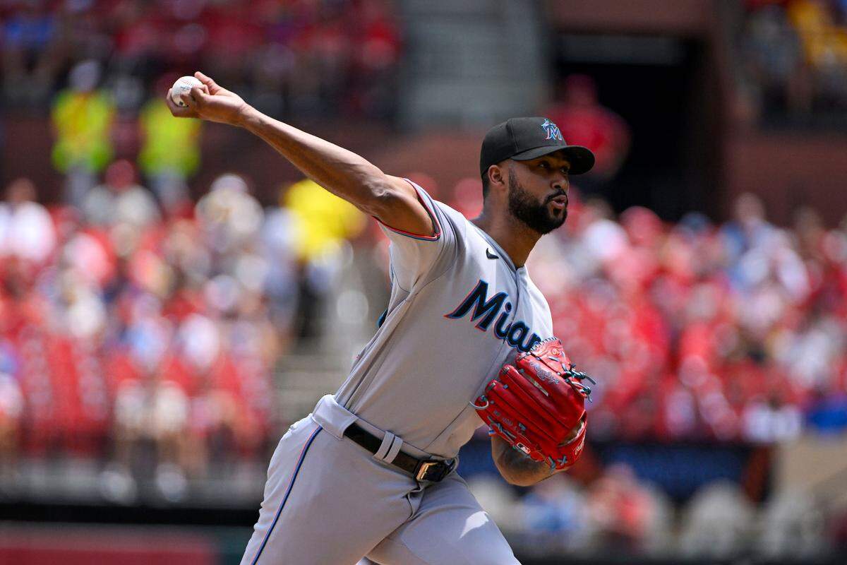 Miami Marlins starting pitcher Sandy Alcantara (22) pitches against the St. Louis Cardinals during the first inning at Busch Stadium.
