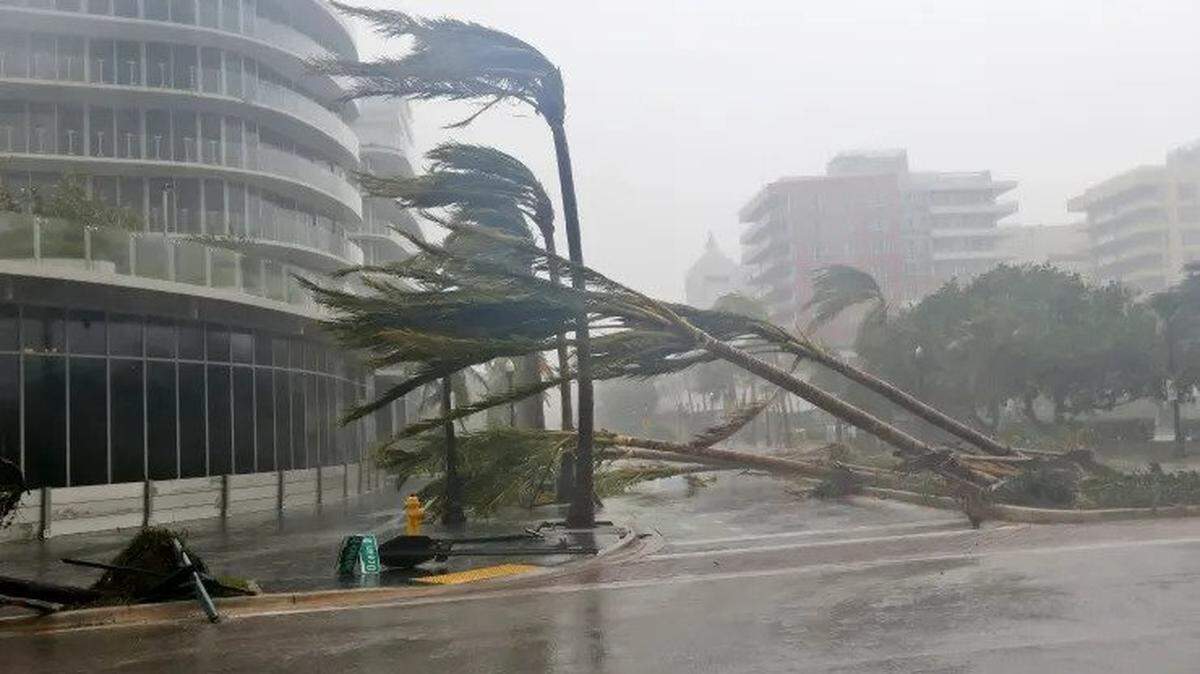 In 2017, Hurricane Irma blows through downtown Miami.