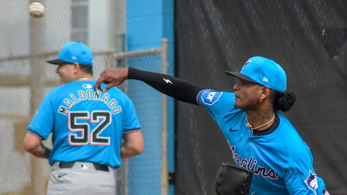 Miami Marlins right-handed pitcher Edward Cabrera throws a bullpen session during a spring training workout on Friday, Feb. 16, 2024, at the Roger Dean Chevrolet Stadium complex in Jupiter, Florida.