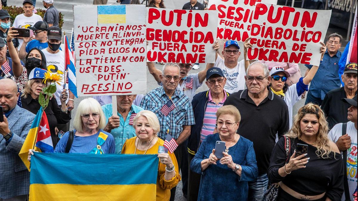 Cubans, Nicaraguans, Argentinians and Venezuelans in Miami are among those at a rally supporting Ukraine’s fight against the Russian invasion on Wednesday, March 2, 2022, in front of the Versailles restaurant on Calle Ocho.