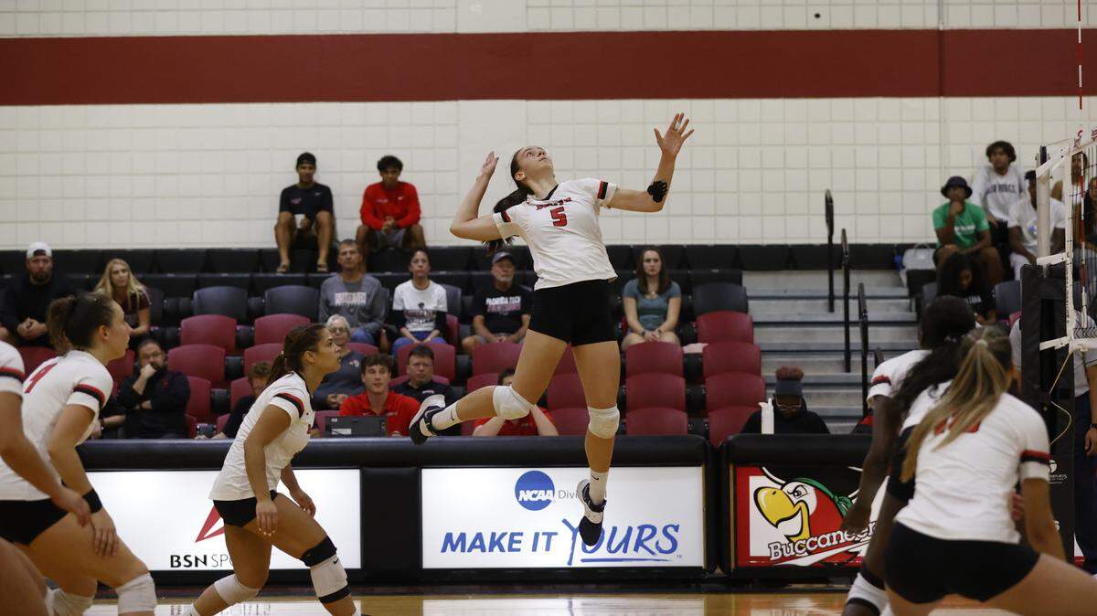 Miami Shores, FL - SEPTEMBER 23, 2022: Florida Tech v Barry Volleyball