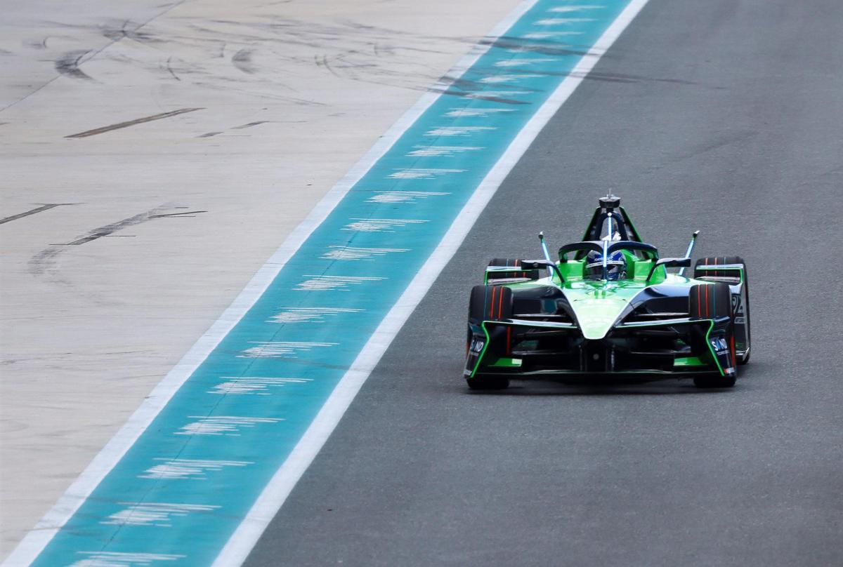 Tom Felton takes to the track as he speeds down the straightaway while test driving the electric race car as Formula E hosted the first-ever ‘Evo Sessions’ at the Hard Rock Stadium in Miami Gardens, Florida where 11 celebrities and influencers drove the Gen3 Evo race cars at The Miami International Autodrome at HardRock on Wednesday, March 6, 2025.