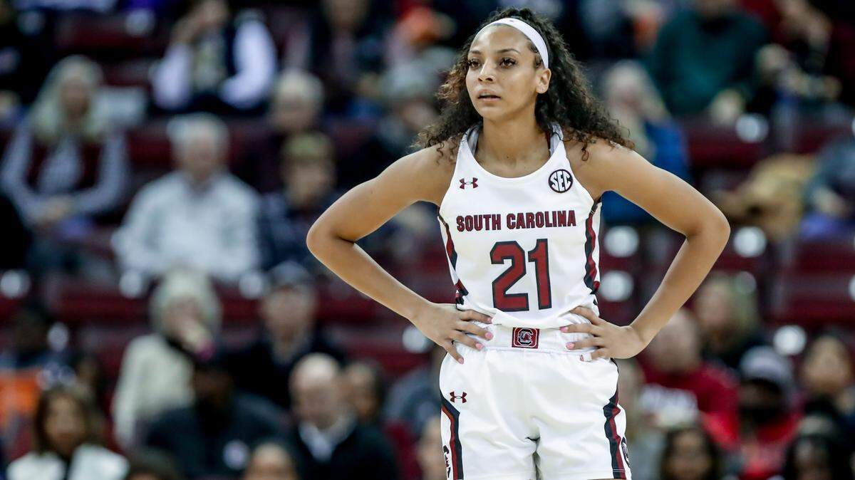 South Carolina’s Mikiah Herbert Harrigan (21) 1/9/20