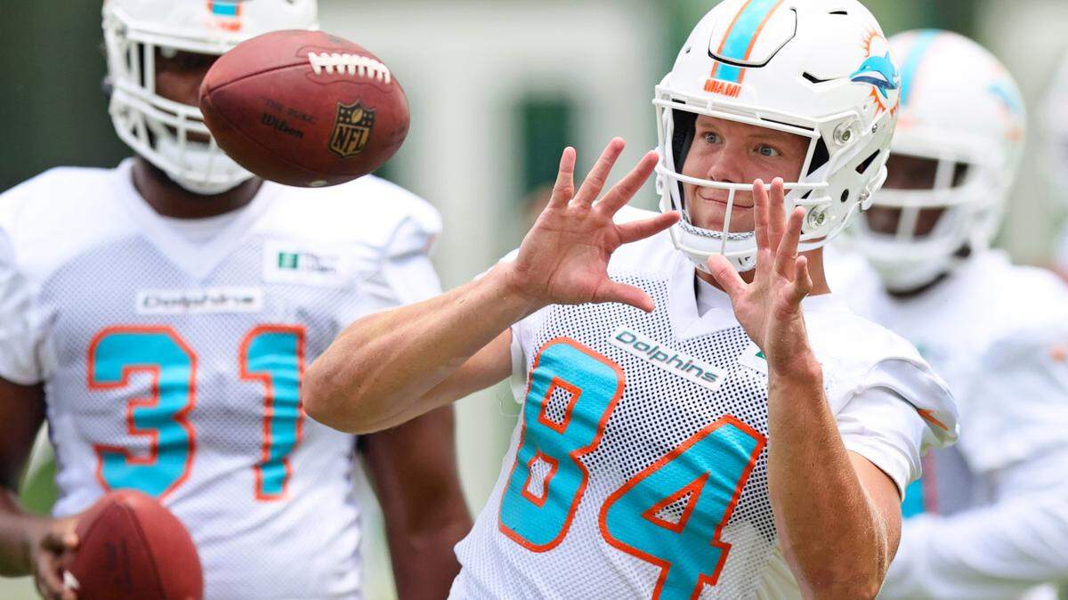 Miami Dolphins tight end Hunter Long (84) works a drill during NFL football training camp at Baptist Health Training Complex in Hard Rock Stadium on Wednesday, September 8, 2021 in Miami Gardens, Florida.