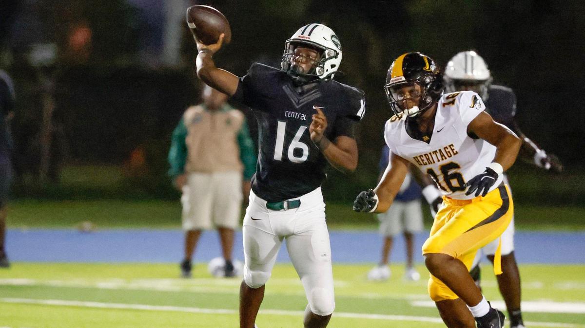 Central HIgh’s quarterback Anthony McQueen (16) sets up to pass during the game against American Heritage in the first half at Traz Powell Stadium in Miami Friday, September 20, 2024.