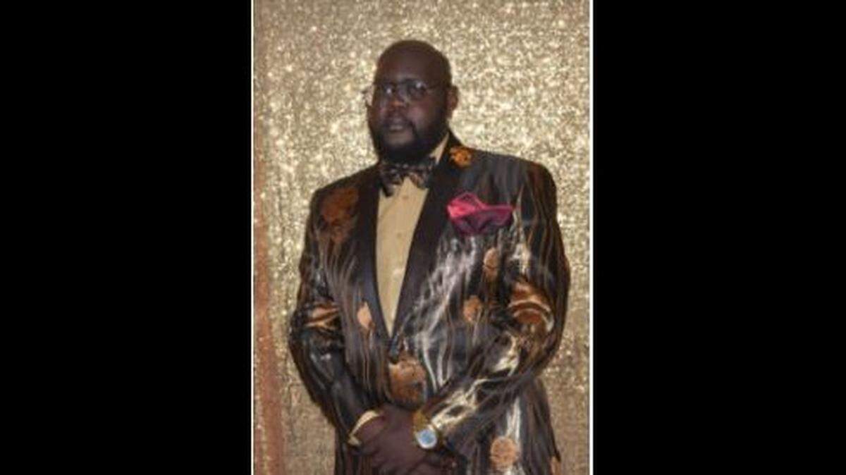DeAntuan Travelle Fields died on April 22 due to complications with chronic kidney disease and COVID-19.