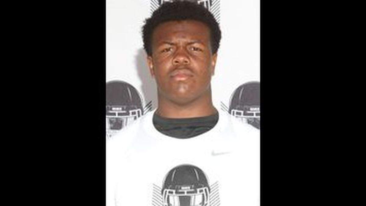 Four-star offensive lineman Warren McClendon