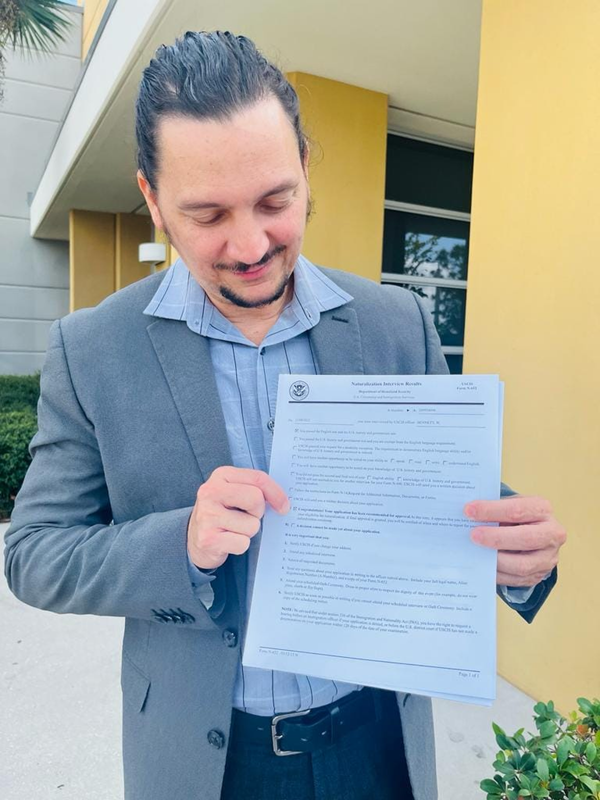  Alling Peña on the day of his citizenship interview in Nov. 2022