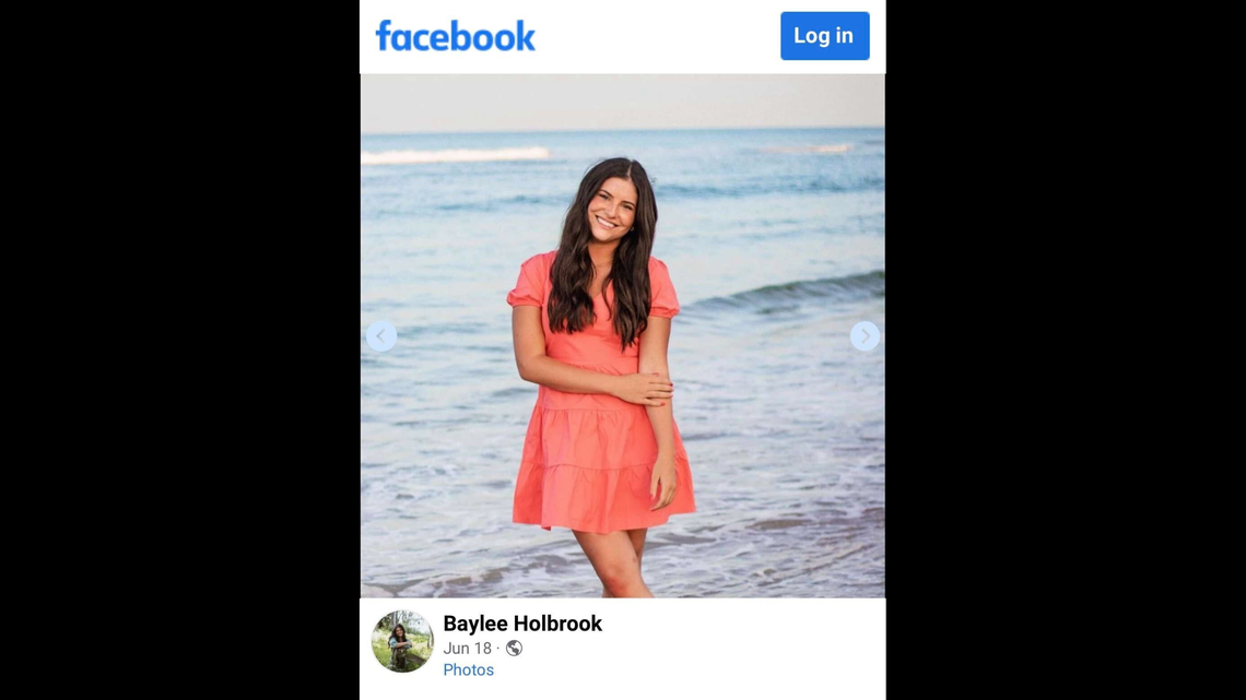 Baylee Holbrook, a 16-year-old from Florida, was struck by lightning while hunting with her dad, family and friends say.